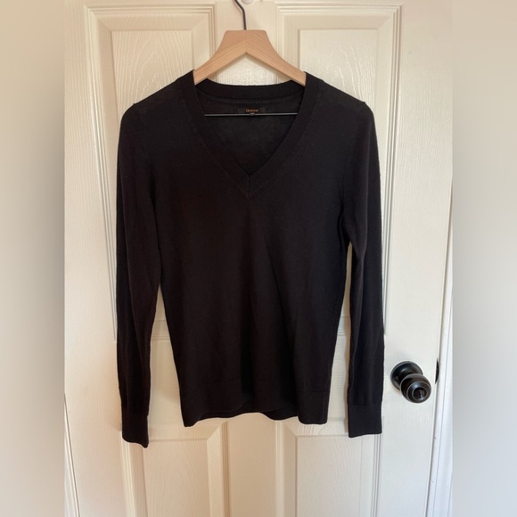 Quince Black Organic Cotton V-Neck Sweater - Picture 1 of 4